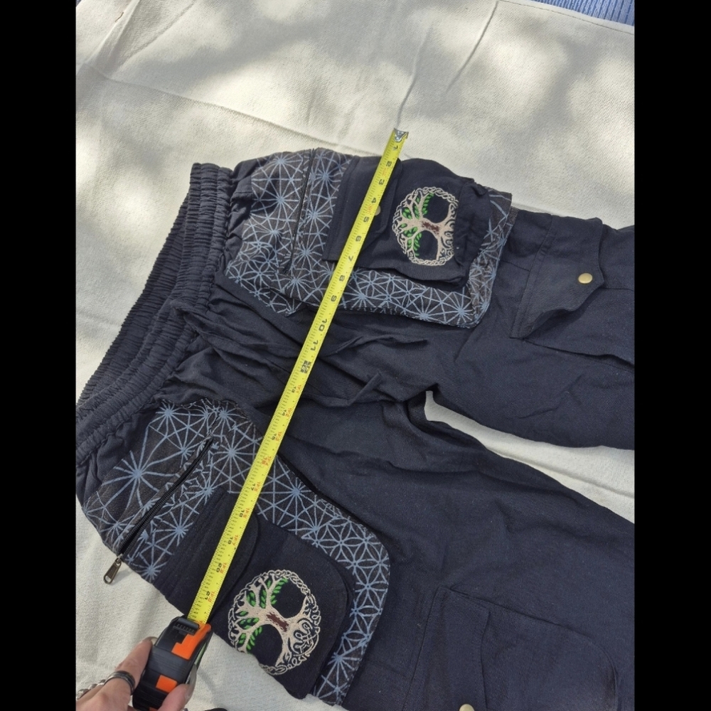 Black Geometric Patterned Pants - image 8